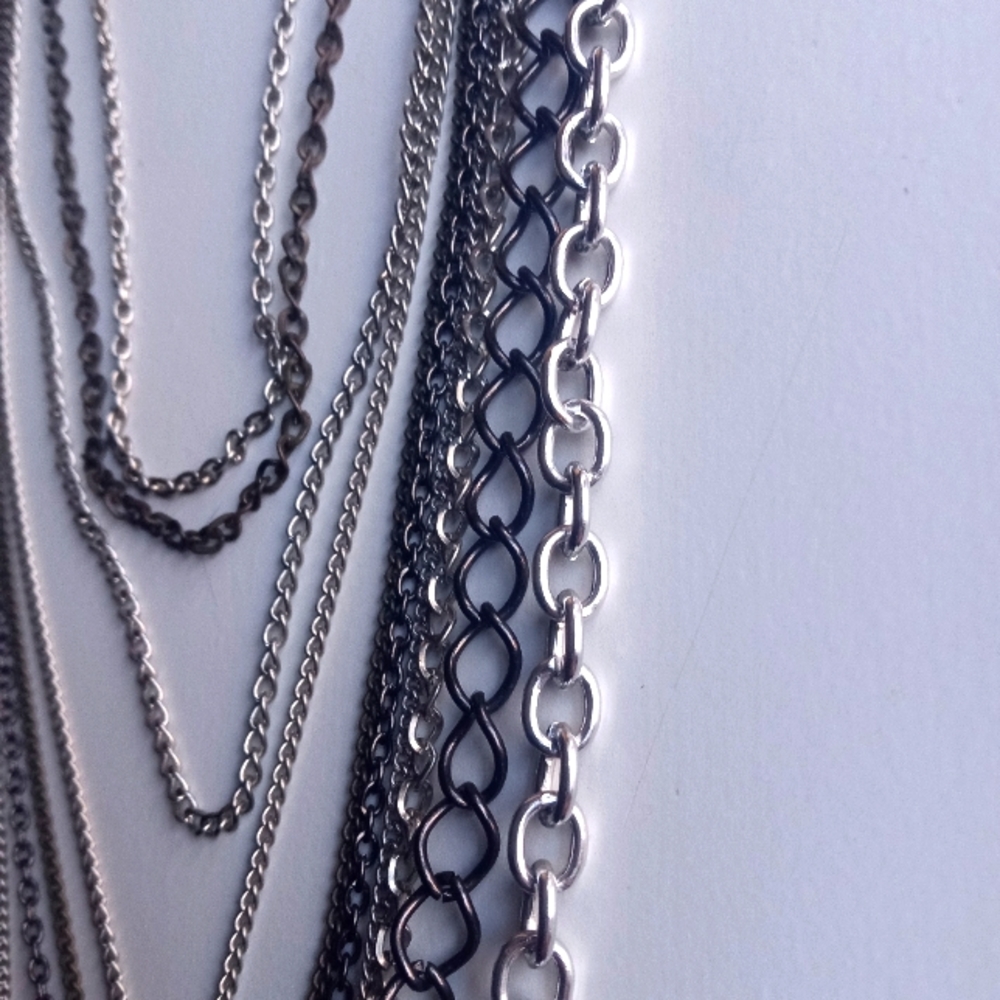 Multiple Chain Necklace - Picture 4 of 8